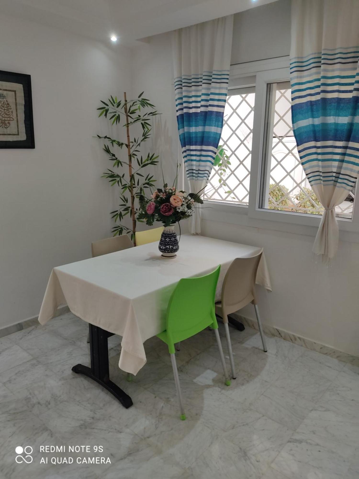 Etage De Villa Avec Jardin, Pres De L'Aireport Et Parking Prive Ариана Екстериор снимка