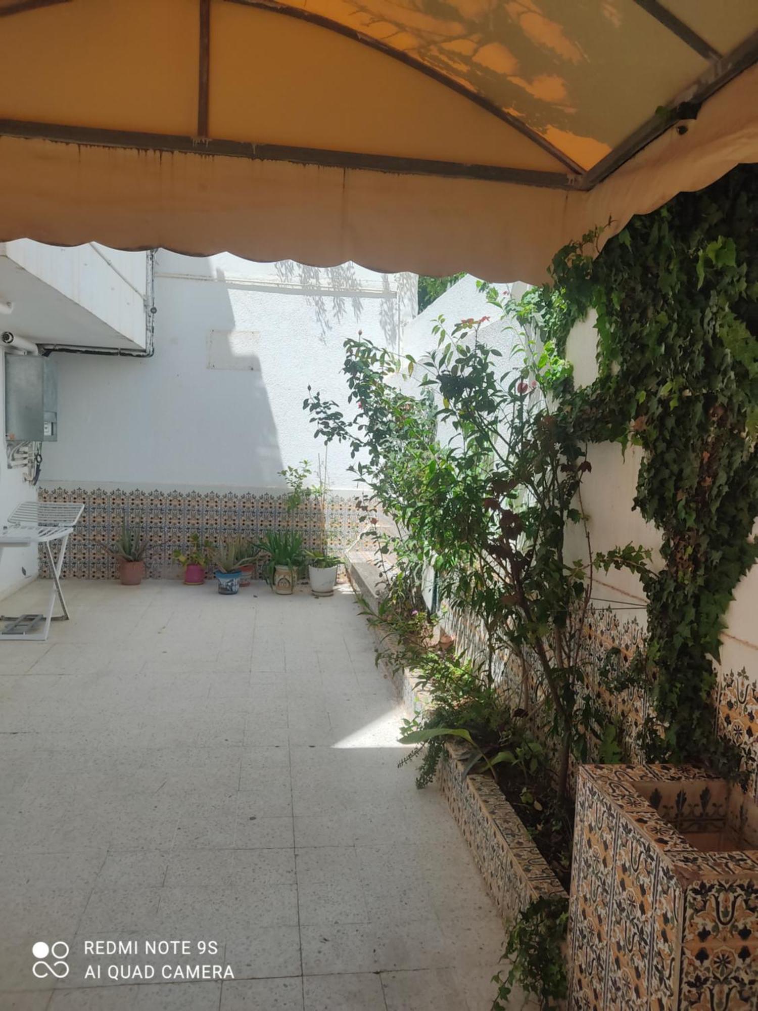 Etage De Villa Avec Jardin, Pres De L'Aireport Et Parking Prive Ариана Екстериор снимка