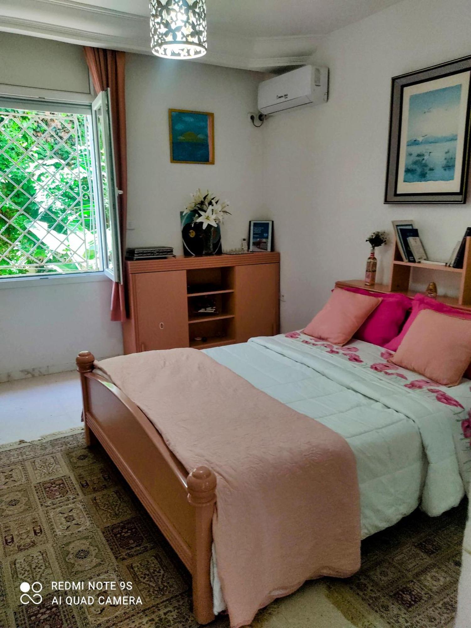Etage De Villa Avec Jardin, Pres De L'Aireport Et Parking Prive Ариана Екстериор снимка