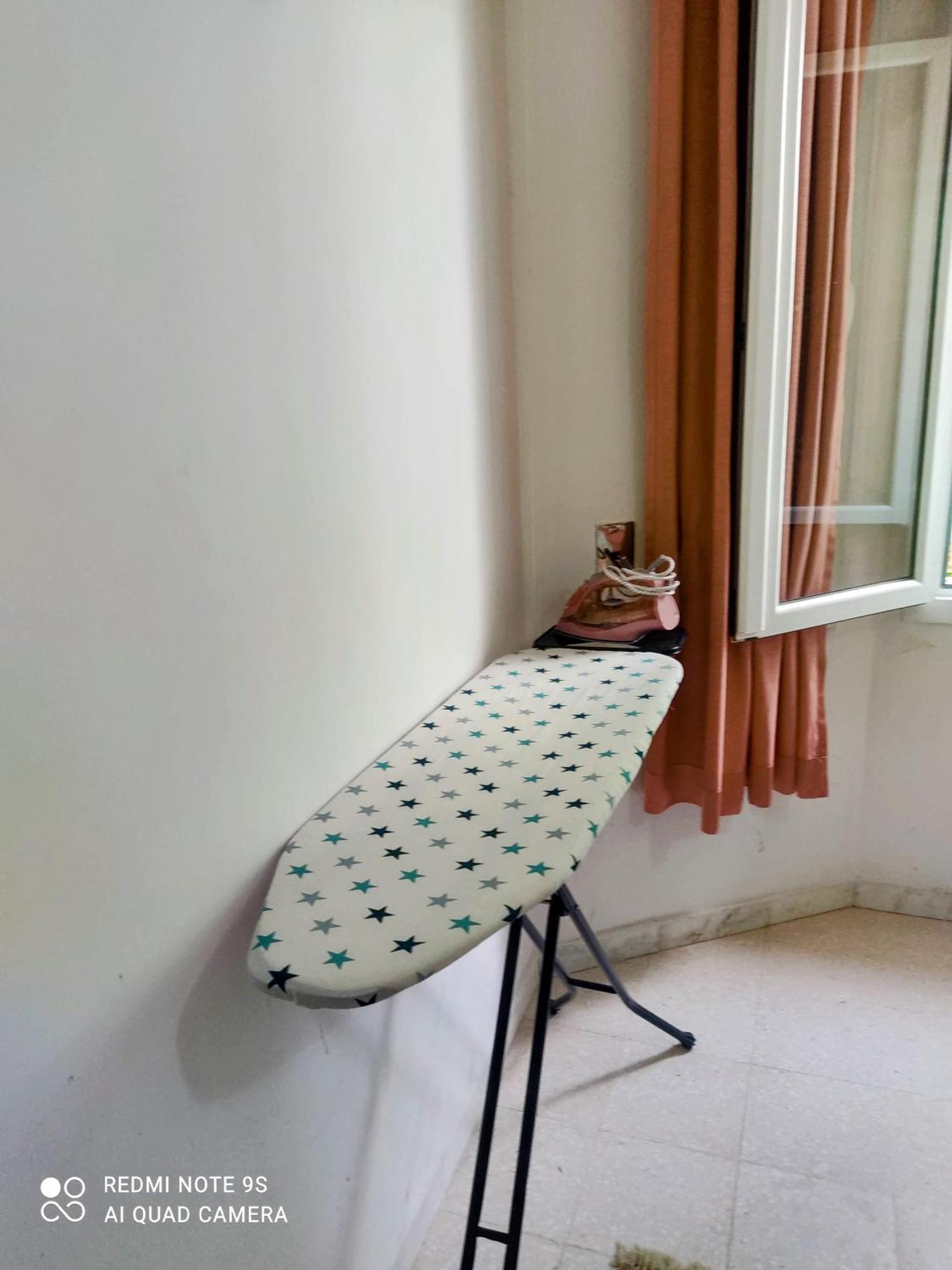 Etage De Villa Avec Jardin, Pres De L'Aireport Et Parking Prive Ариана Екстериор снимка